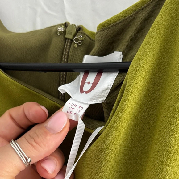 Forever unique One-Shoulder Green Maxi Dress - Picture 3 of 9